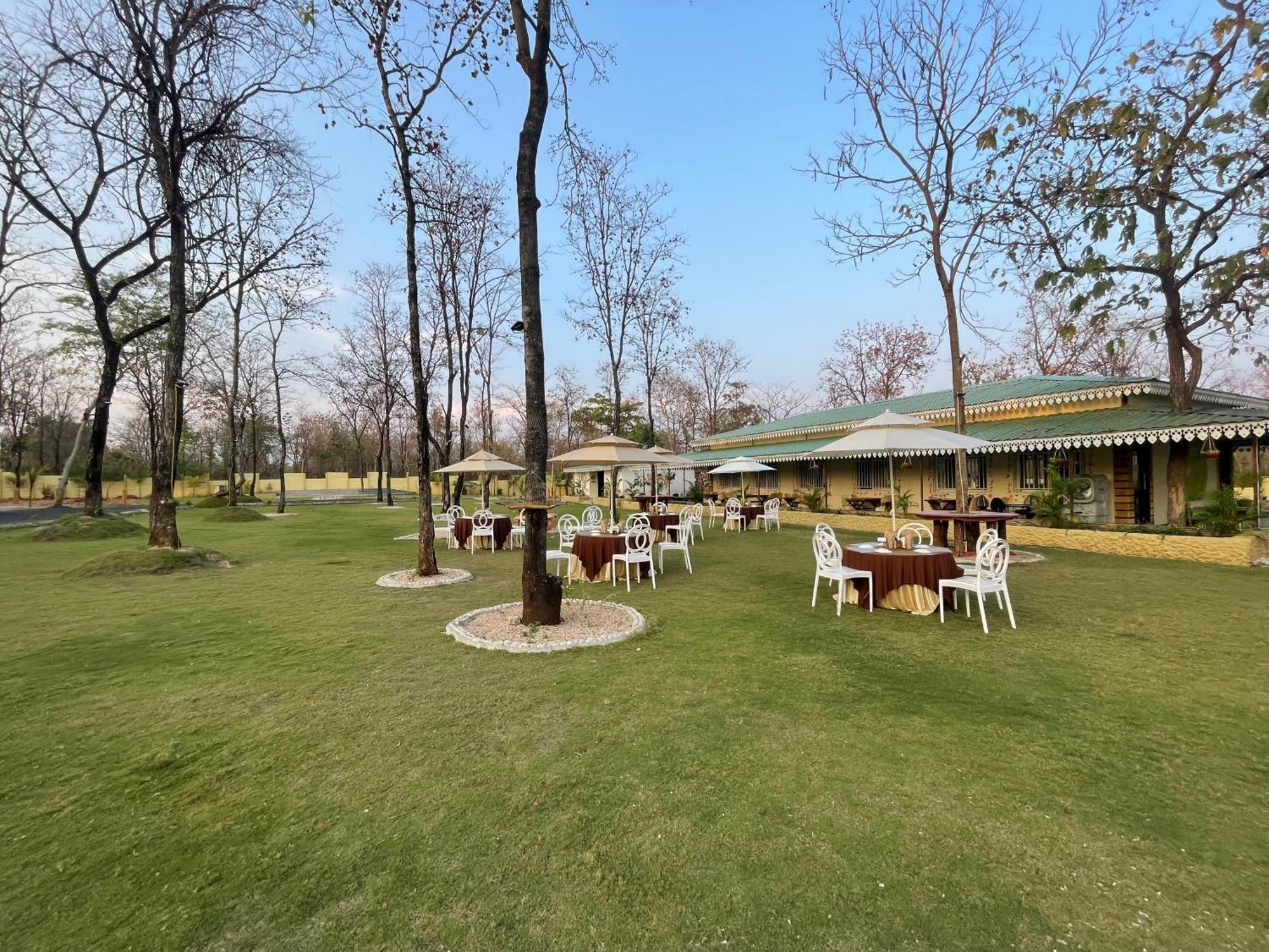 Palash The Jungle Resort Gondia Exterior foto